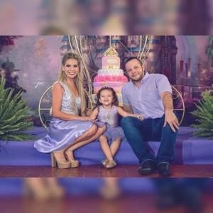 Meet your Posher, Almendras